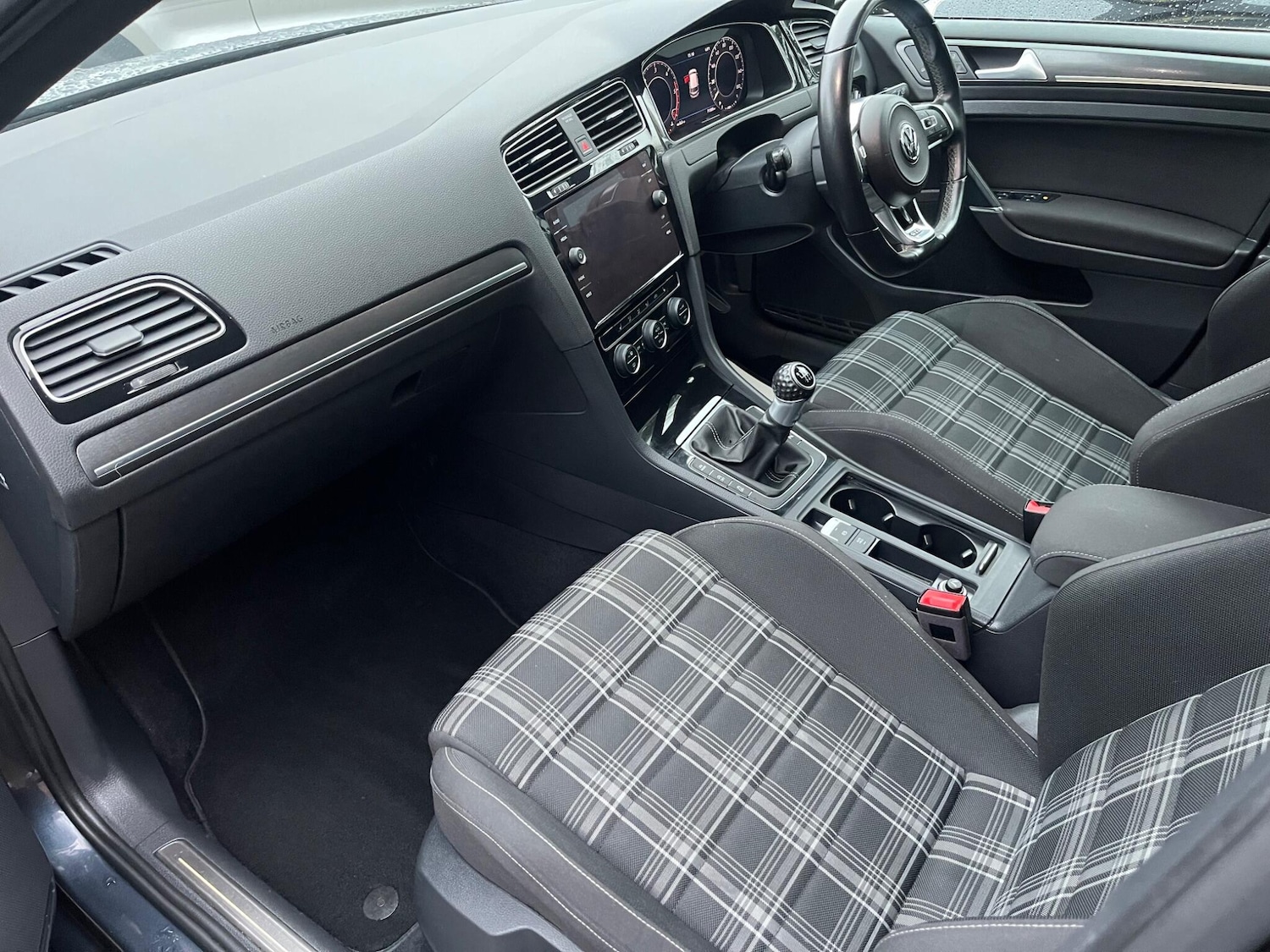 Used Volkswagen Golf for sale - 77808139: Photo 32