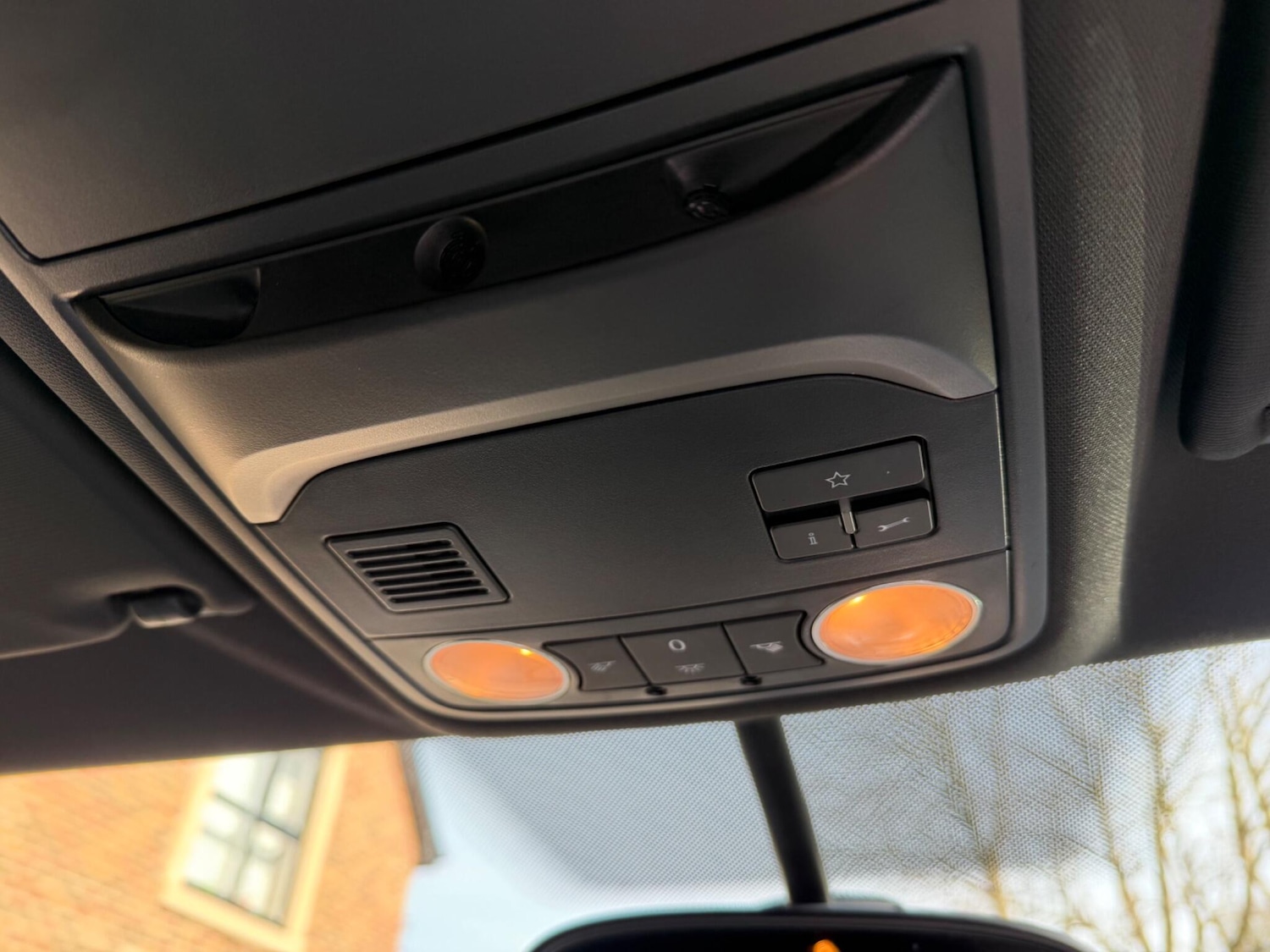 Used Volkswagen Scirocco 2015 for sale - 78047703: Photo 37