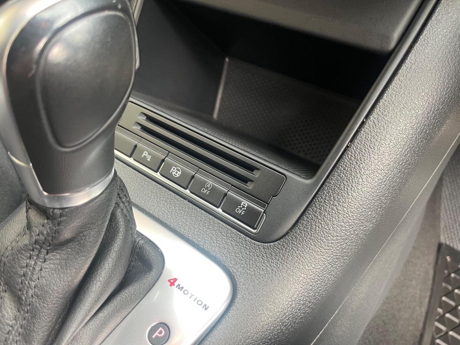 Used Volkswagen Tiguan 2015 for sale - 76552004: Photo 17