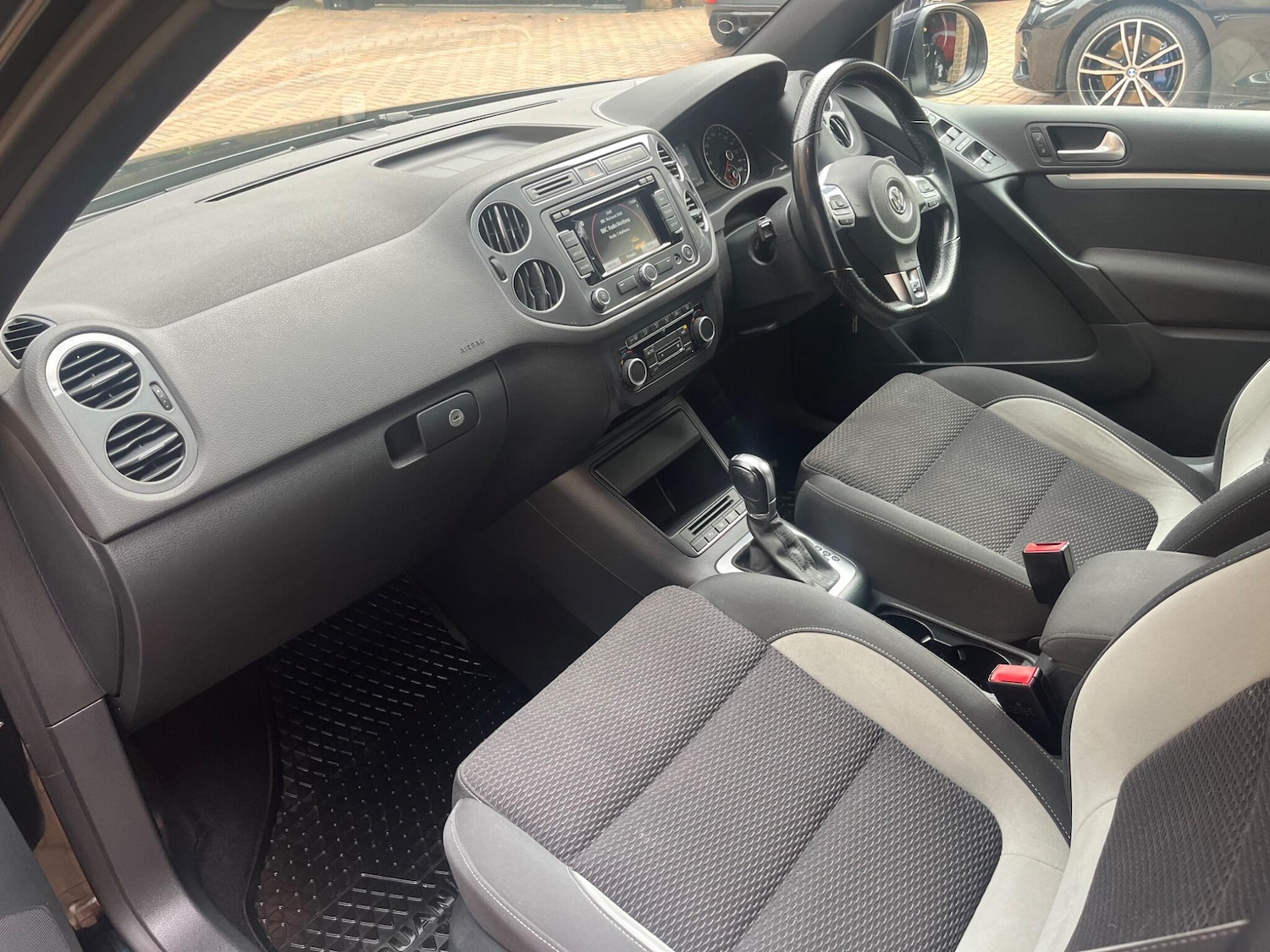 Used Volkswagen Tiguan 2015 for sale - 76552004: Photo 18