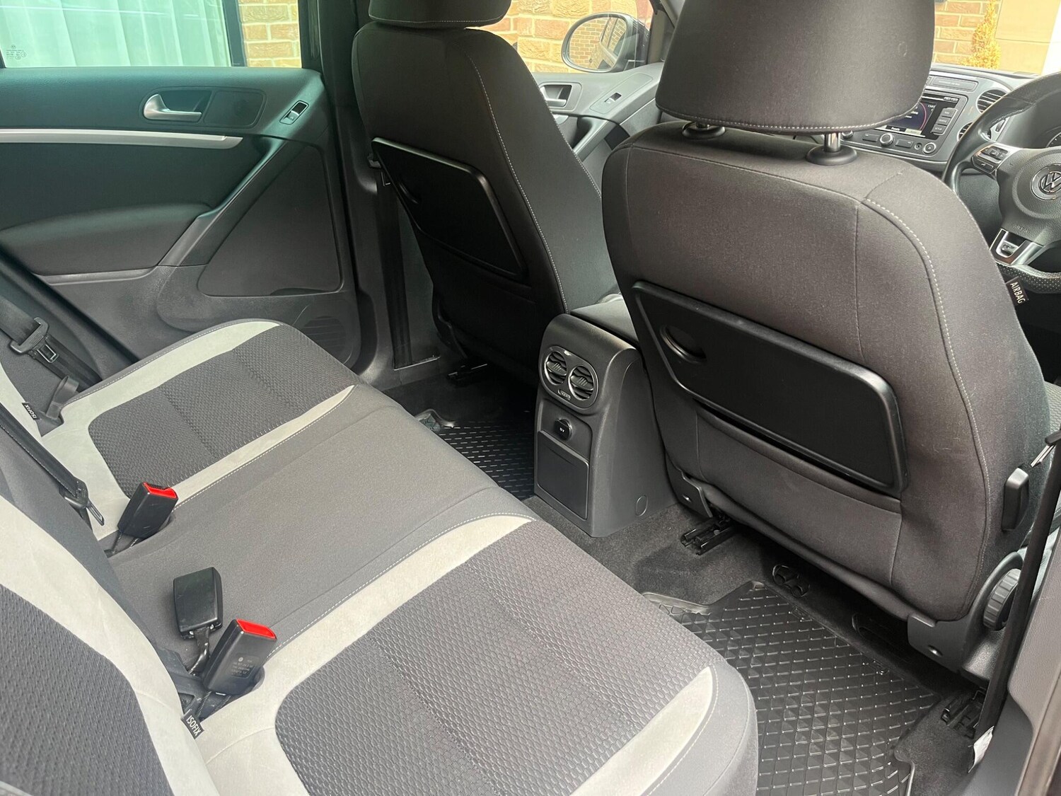 Used Volkswagen Tiguan 2015 for sale - 76552004: Photo 22