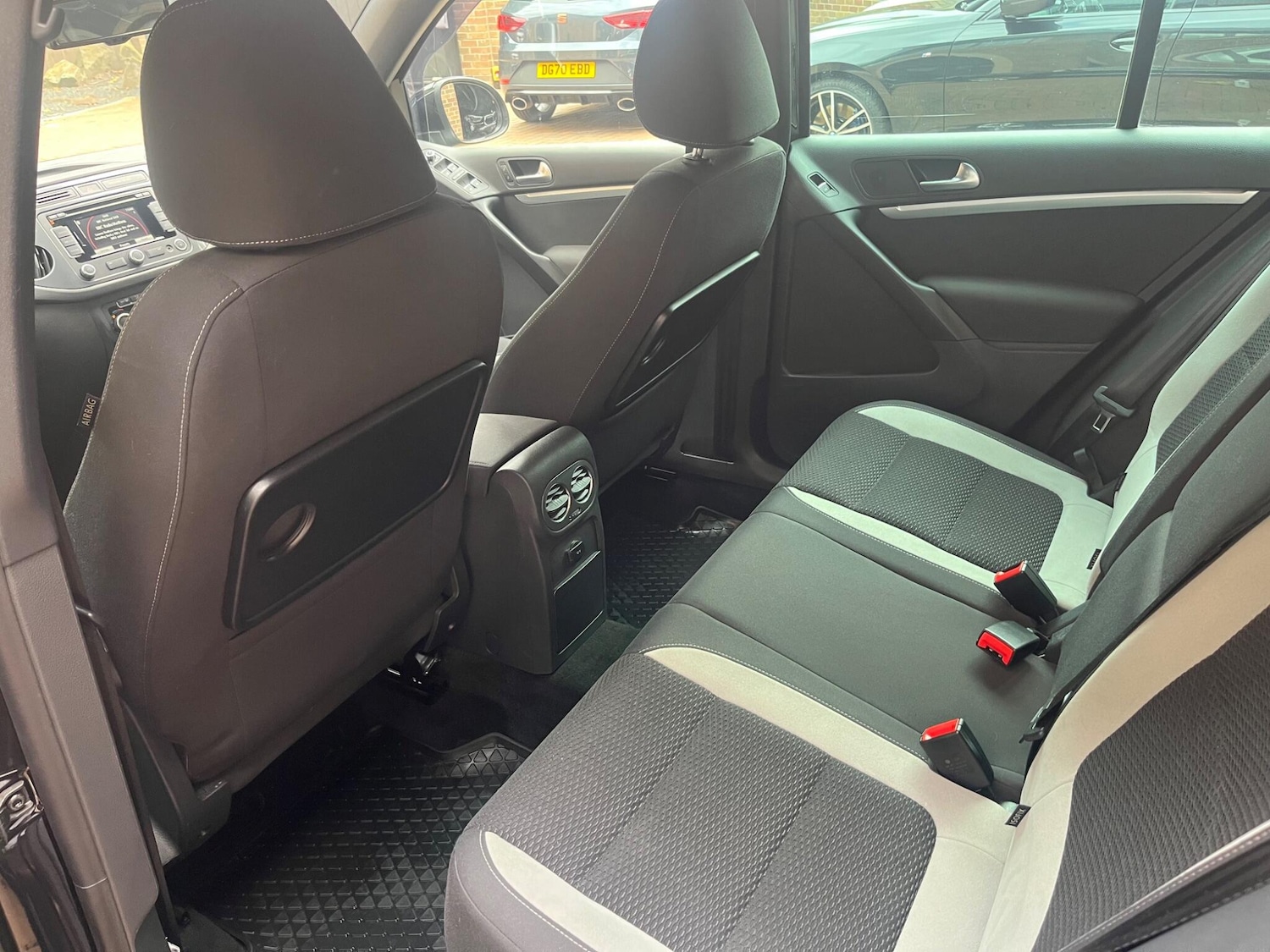 Used Volkswagen Tiguan 2015 for sale - 76552004: Photo 24