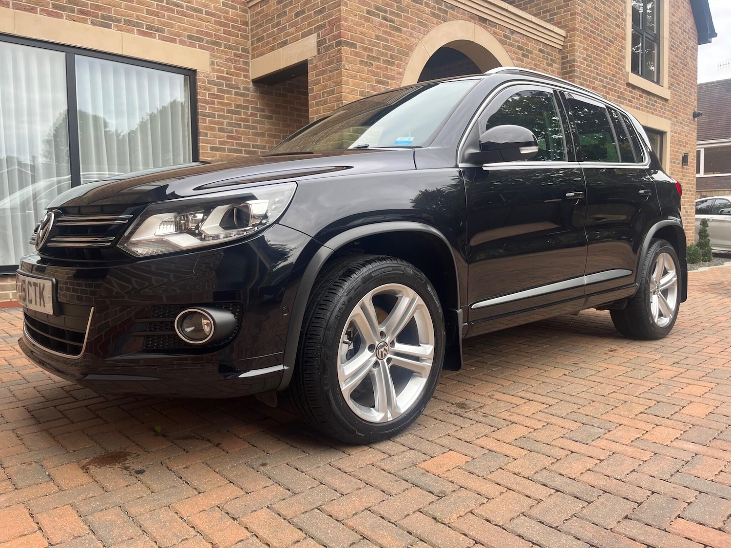 Used Volkswagen Tiguan 2015 for sale - 76552004: Photo 3