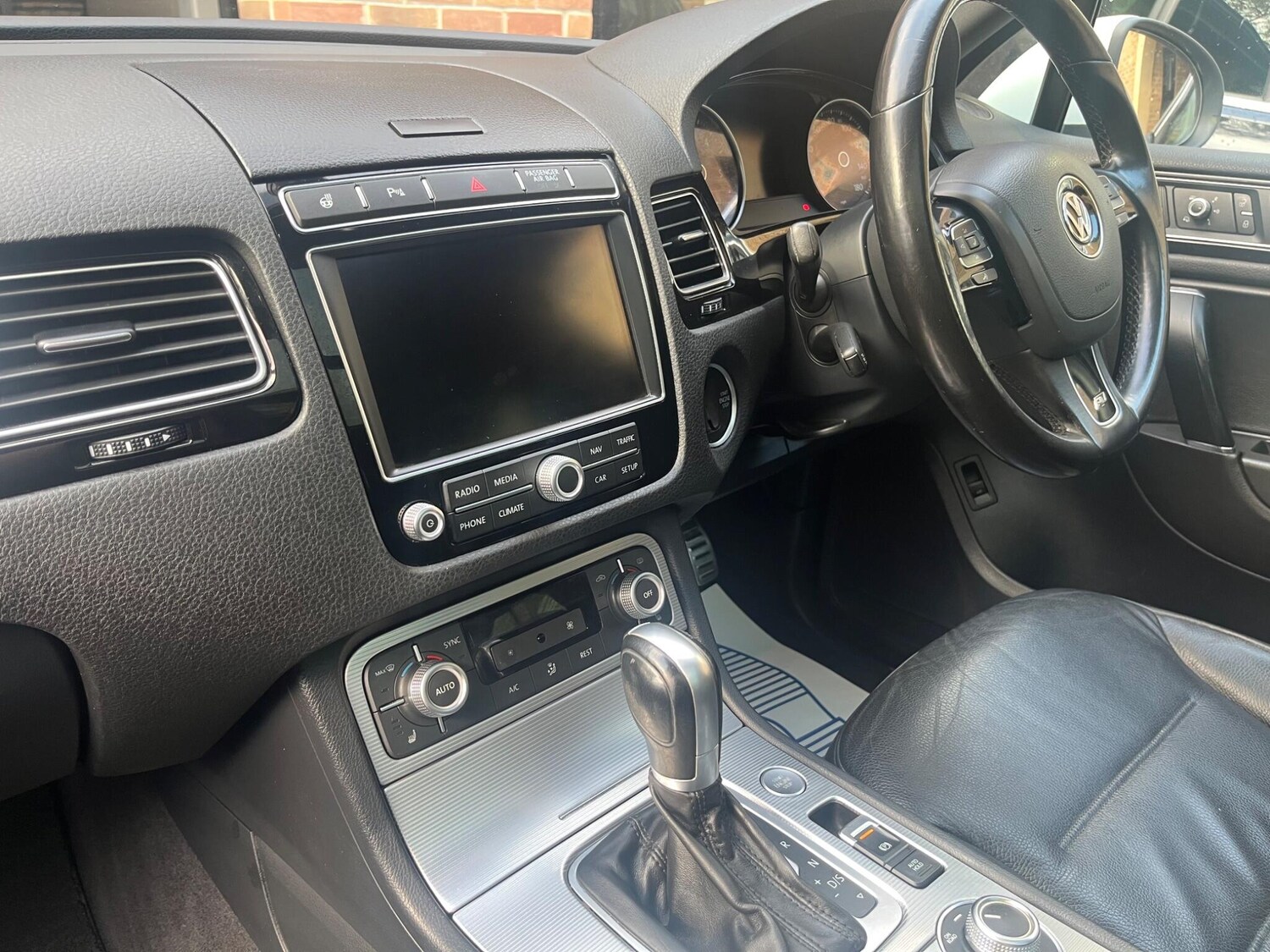 Used Volkswagen Touareg 2017 for sale - 76549421: Photo 17