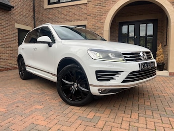 Used Volkswagen Touareg 2017 for sale - 76549421: Photo