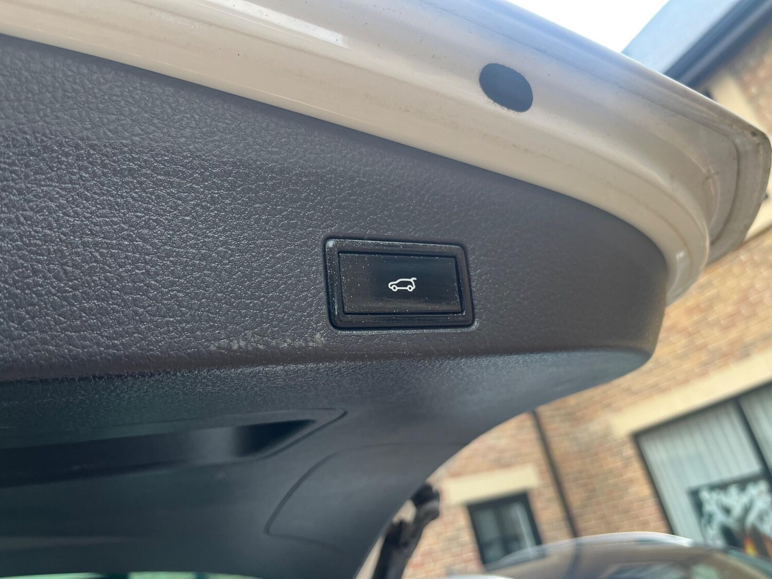 Used Volkswagen Touareg 2017 for sale - 76549421: Photo 21