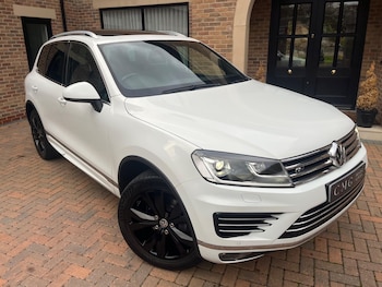 Used Volkswagen Touareg 2017 for sale - 76549421: Photo