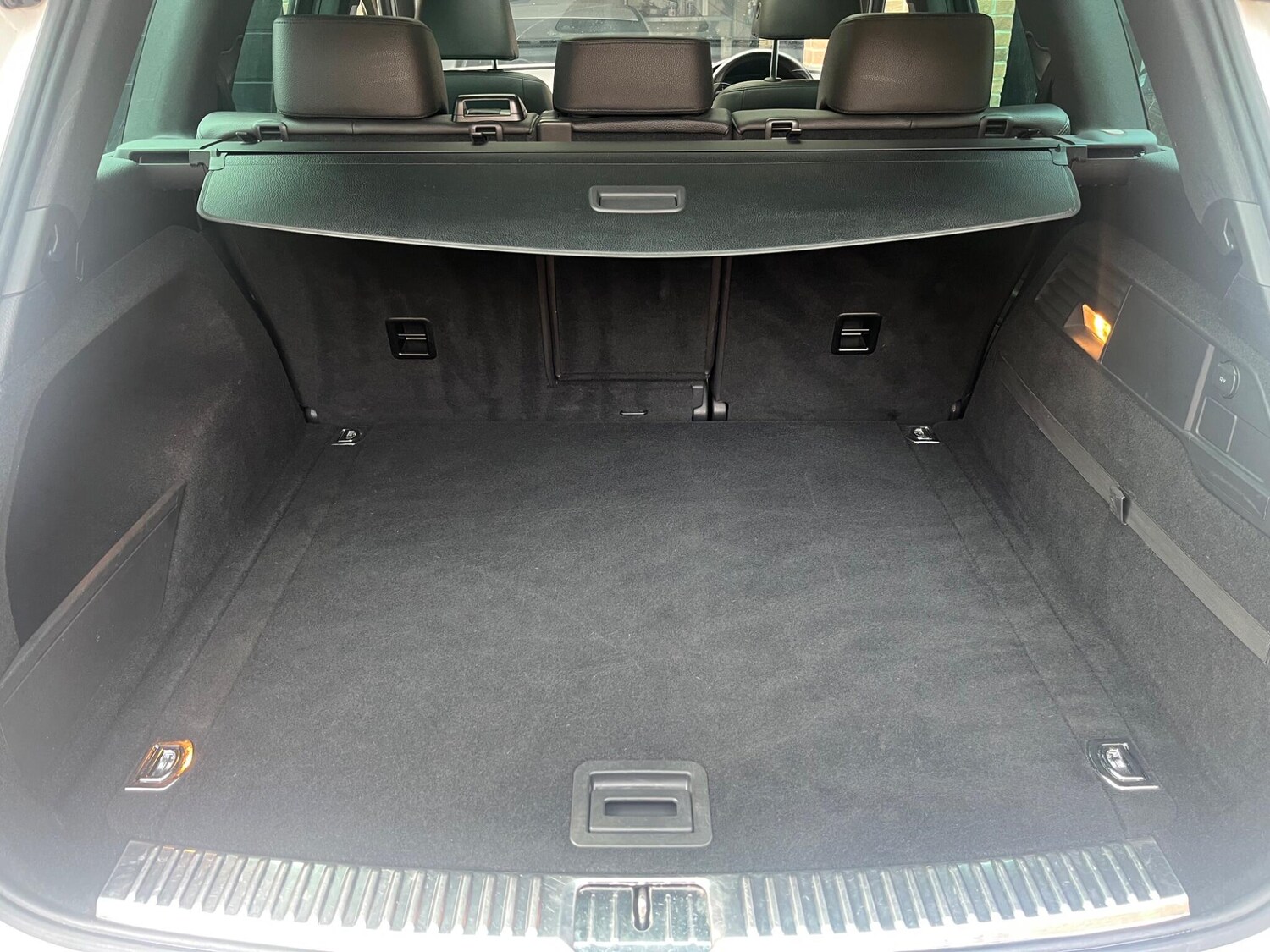 Used Volkswagen Touareg 2017 for sale - 76549421: Photo 36