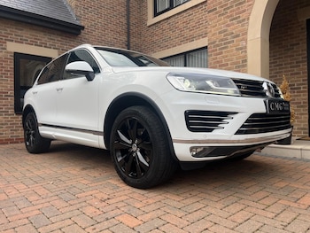 Used Volkswagen Touareg 2017 for sale - 76549421: Photo