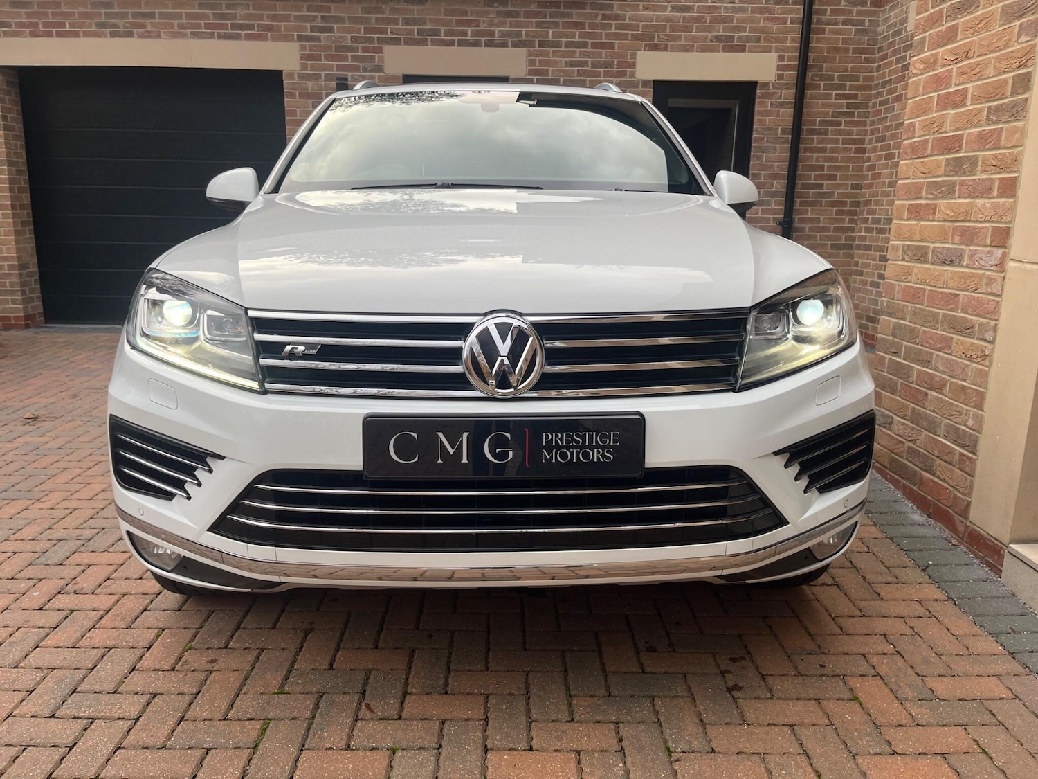 Used Volkswagen Touareg 2017 for sale - 76549421: Photo 4