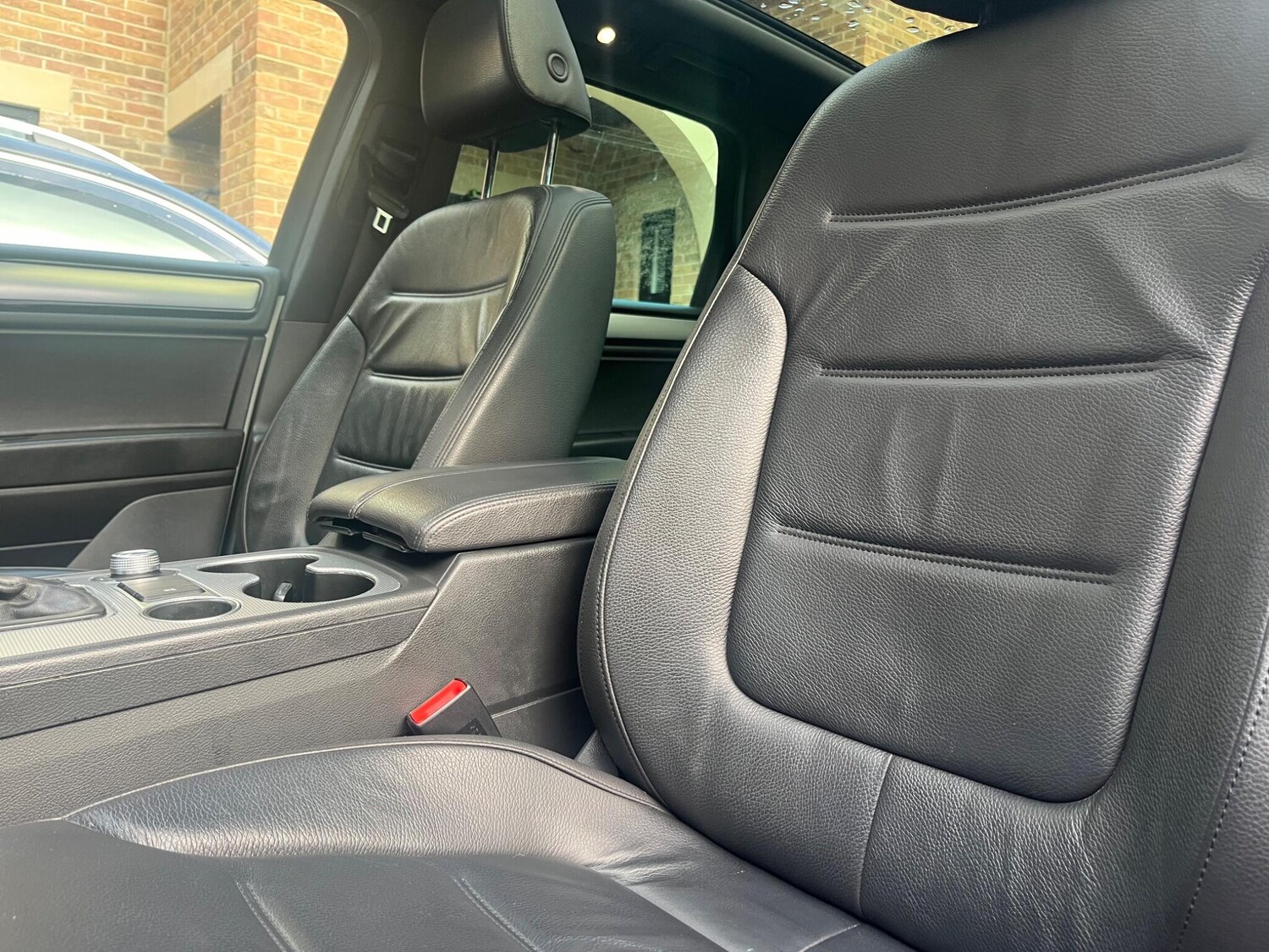 Used Volkswagen Touareg 2017 for sale - 76549421: Photo 40