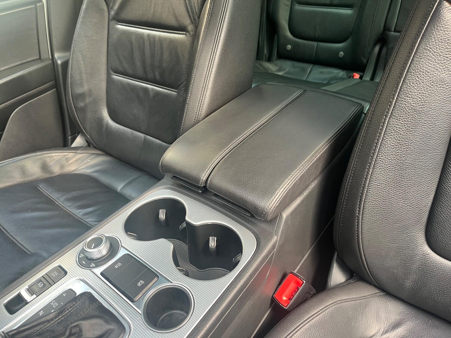 Used Volkswagen Touareg 2017 for sale - 76549421: Photo 41