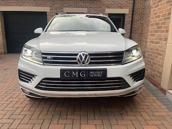 Used Volkswagen Touareg 2017 for sale - 76549421: Photo