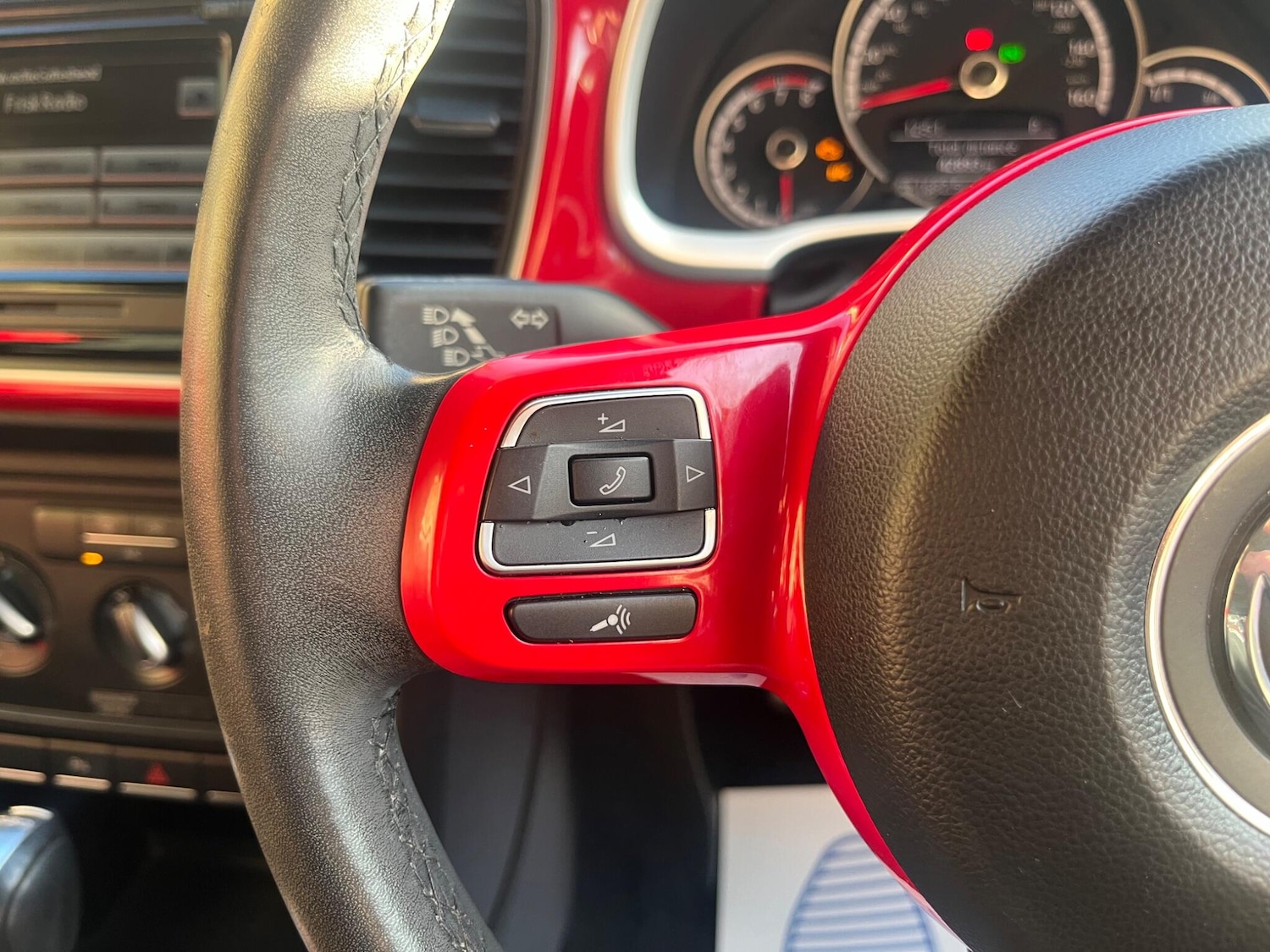 Used Volkswagen Beetle 2015 for sale - 76999024: Photo 19