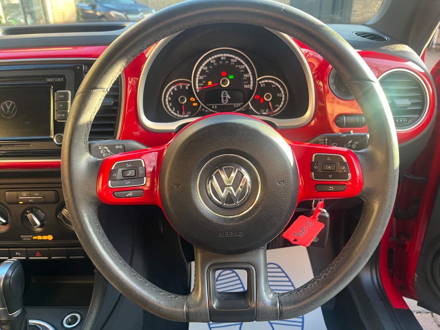 Used Volkswagen Beetle 2015 for sale - 76999024: Photo 28