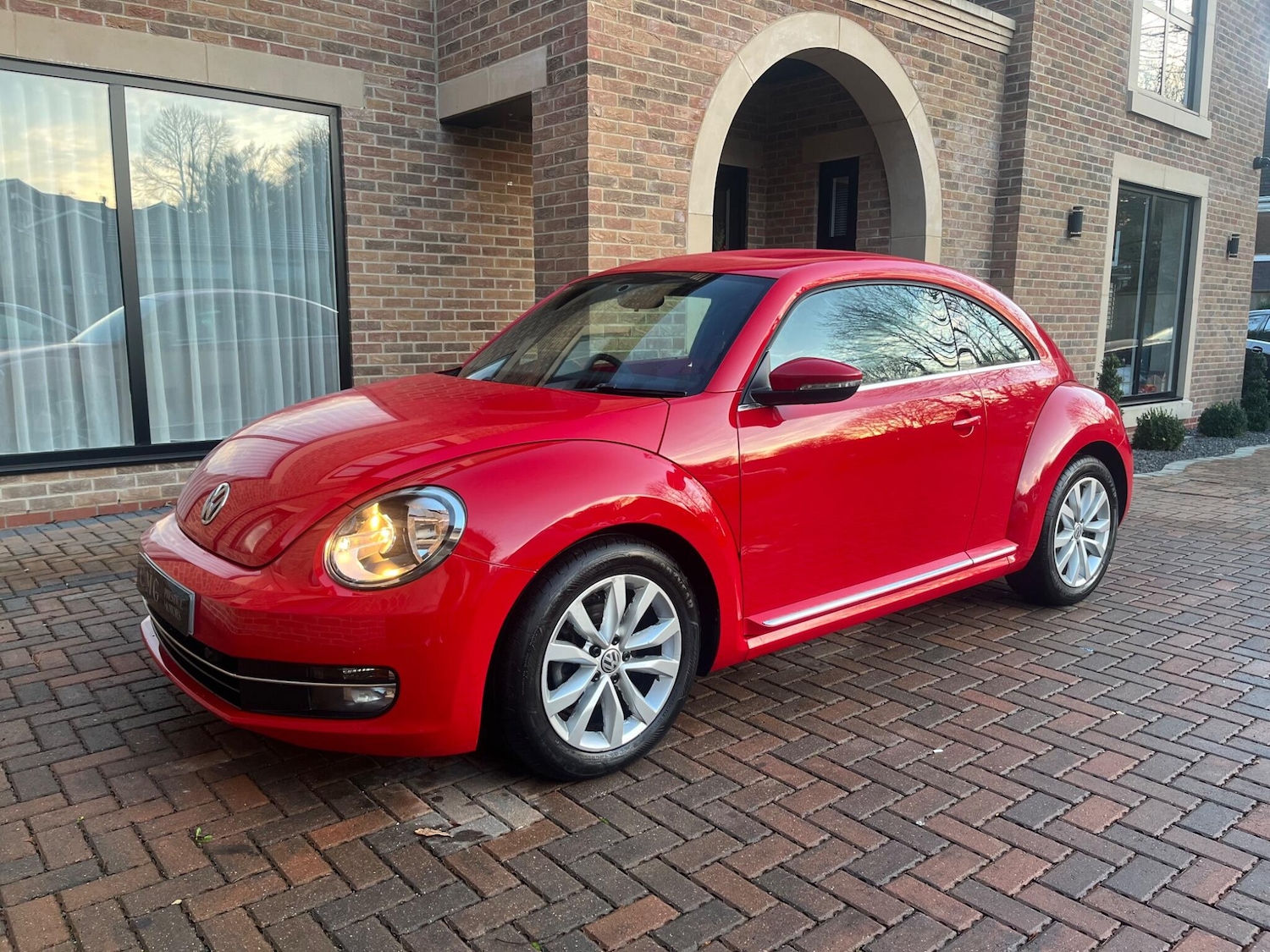 Used Volkswagen Beetle 2015 for sale - 76999024: Photo 3