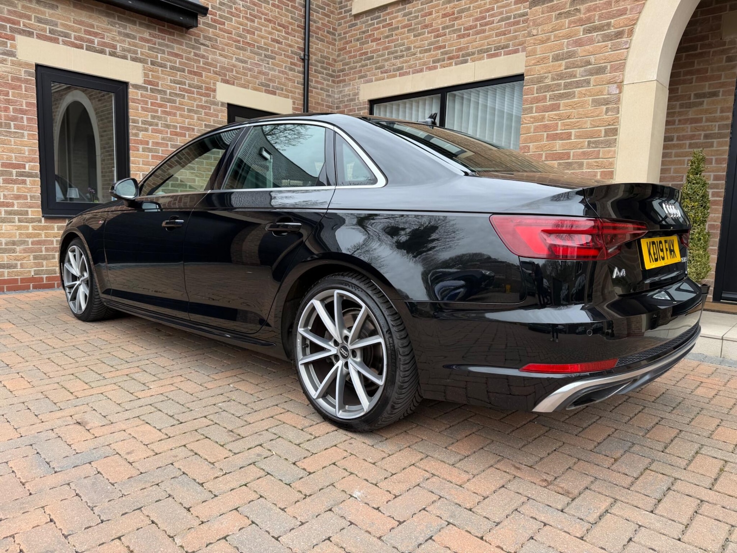 Used Audi A4 2019 for sale - 77993674: Photo 5