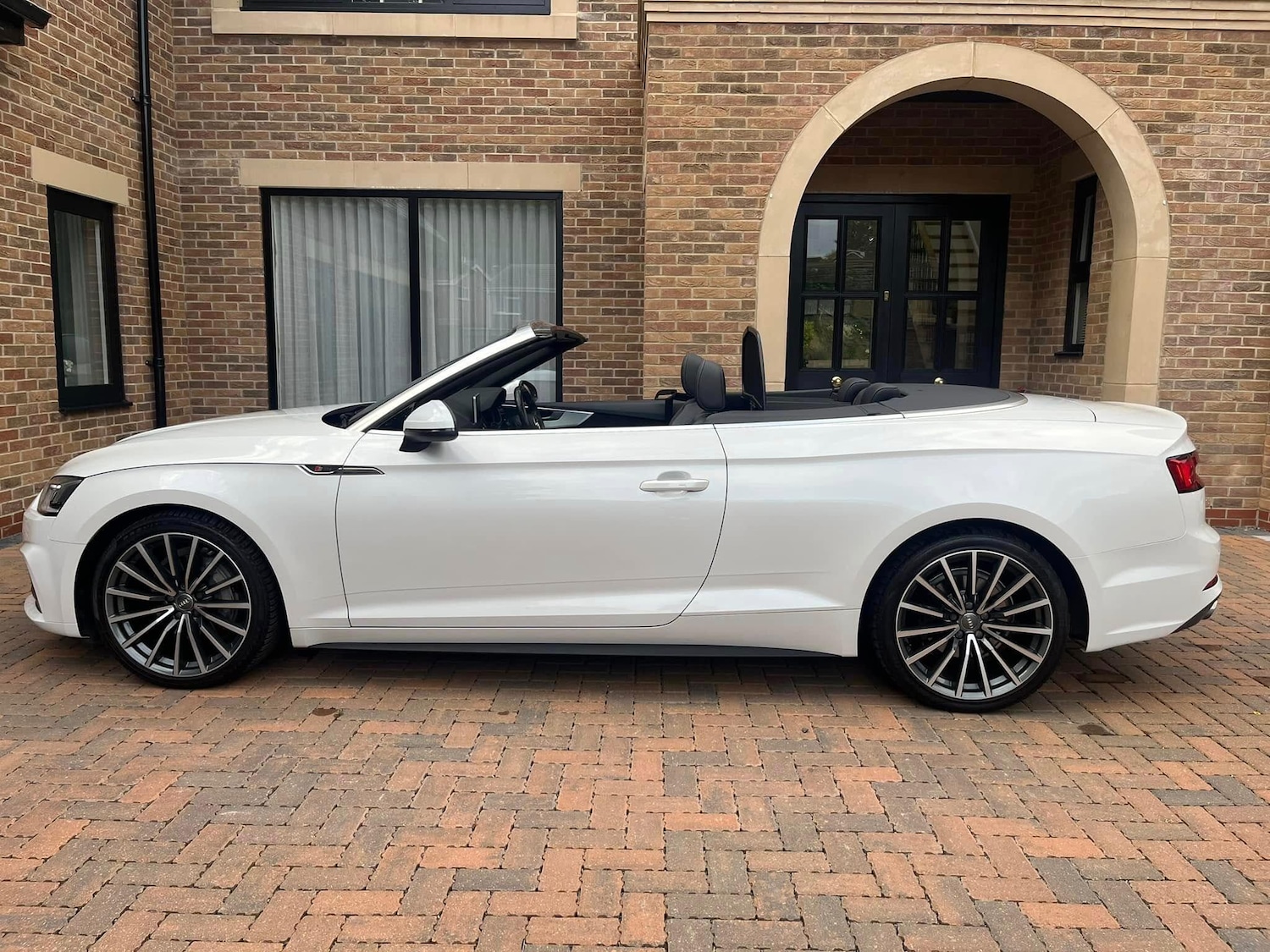 Used Audi A5 2017 for sale - 77426150: Photo 2