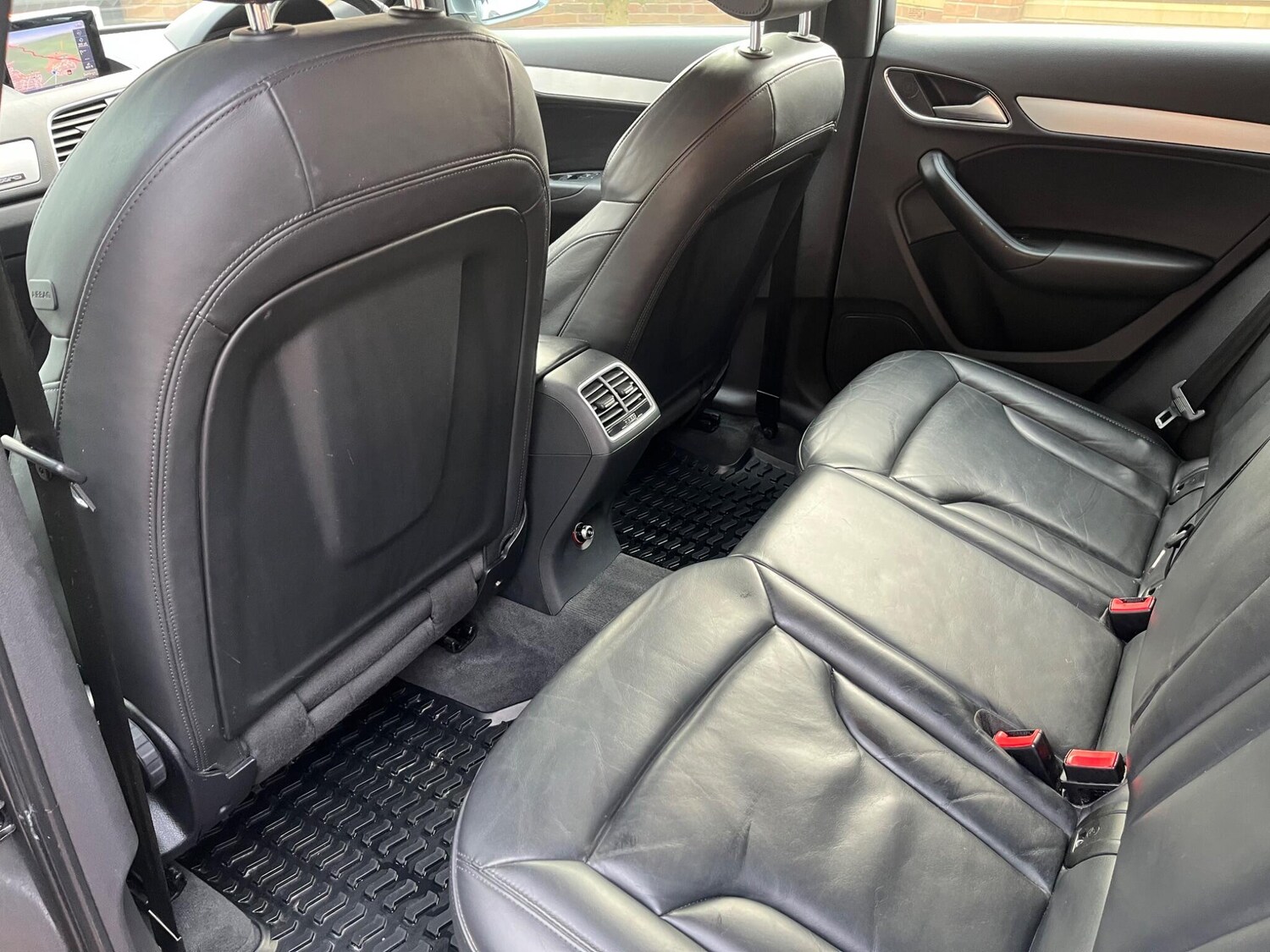 Used Audi Q3 2015 for sale - 77230100: Photo 24