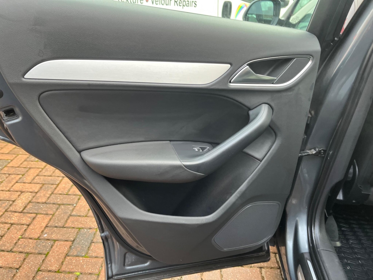 Used Audi Q3 2015 for sale - 77230100: Photo 31