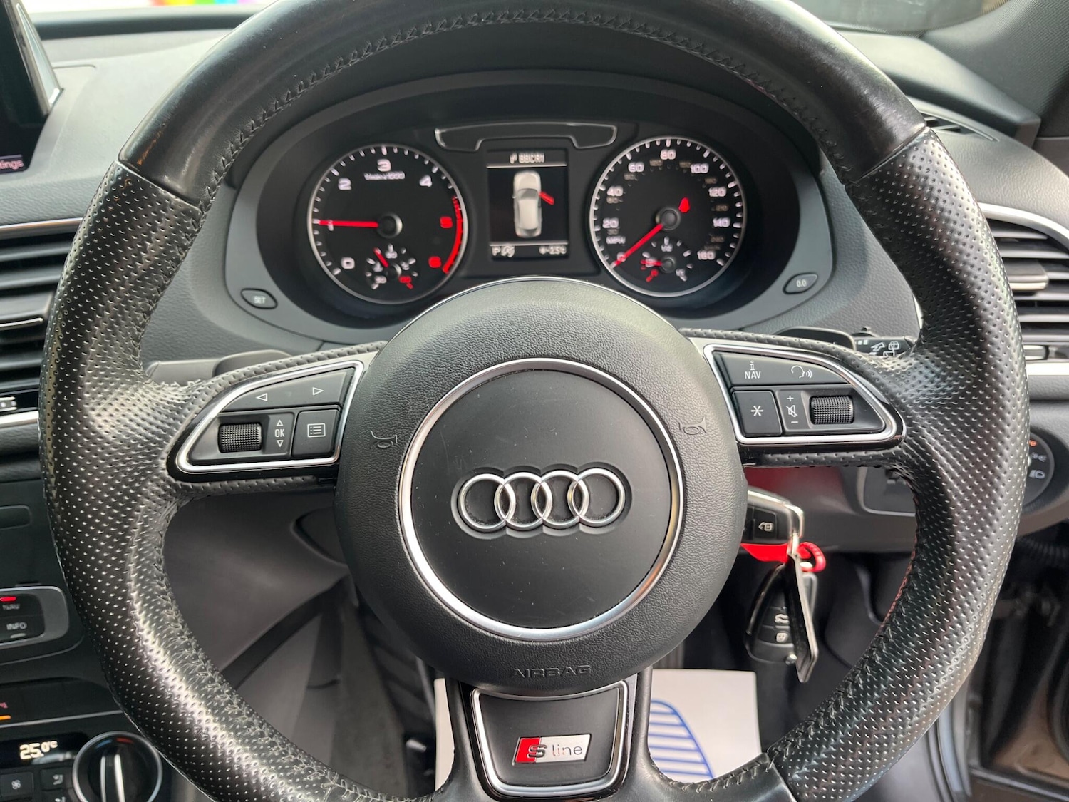 Used Audi Q3 2015 for sale - 77230100: Photo 40