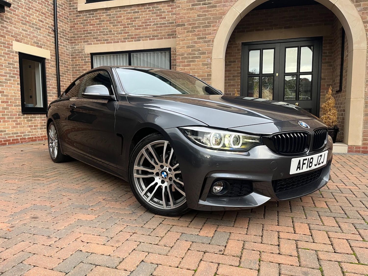 Used BMW 4 Series 2018 for sale - 76552006: Photo 1