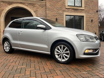 Used Volkswagen Polo 2016 for sale - 77230046: Photo