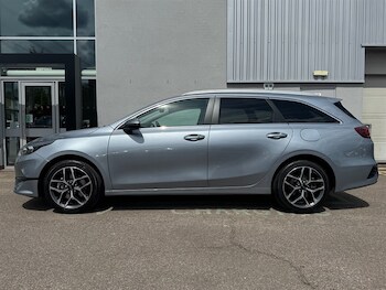Used Kia Ceed 2024 for sale - 75116476: Photo