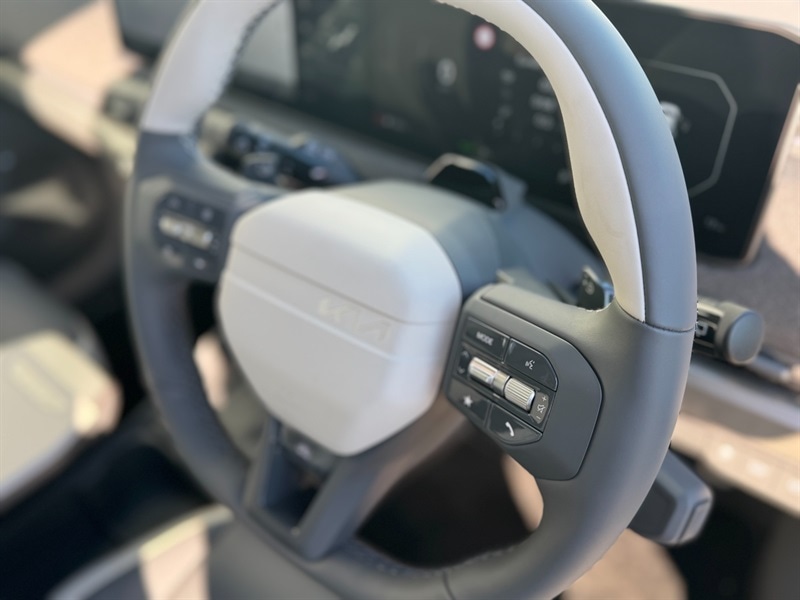 Used Kia EV3 2025 for sale - 76705838: Photo 10