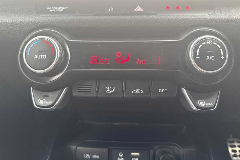 Used Kia Stonic 2020 for sale - 77972083: Photo 15