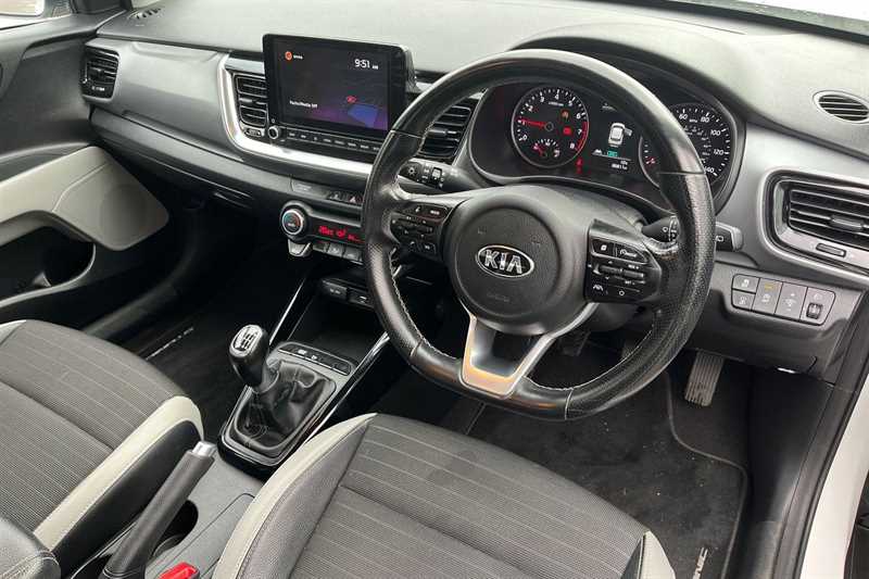 Used Kia Stonic 2021 for sale - 77795313: Photo 11