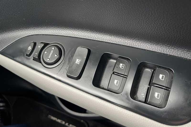 Used Kia Stonic 2021 for sale - 77795313: Photo 21