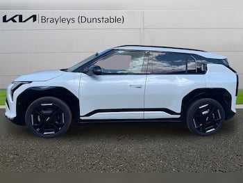 Used Kia EV3 2025 for sale - 79635659: Photo