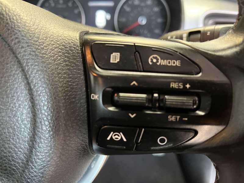 Used Kia Stonic 2022 for sale - 76272700: Photo 16