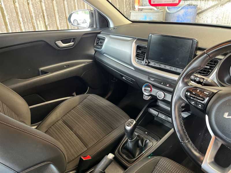 Used Kia Stonic 2022 for sale - 76272700: Photo 17