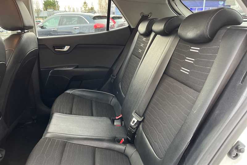 Used Kia Stonic 2023 for sale - 76745605: Photo 22