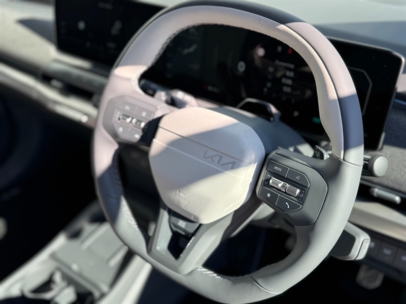 Used Kia EV3 2025 for sale - 76515131: Photo 9