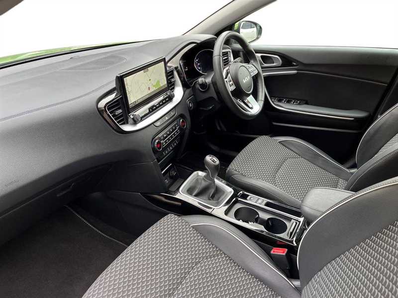 Used Kia XCeed 2025 for sale - 76804383: Photo 7