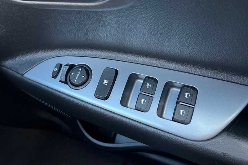 Used Kia Stonic 2022 for sale - 77205980: Photo 21