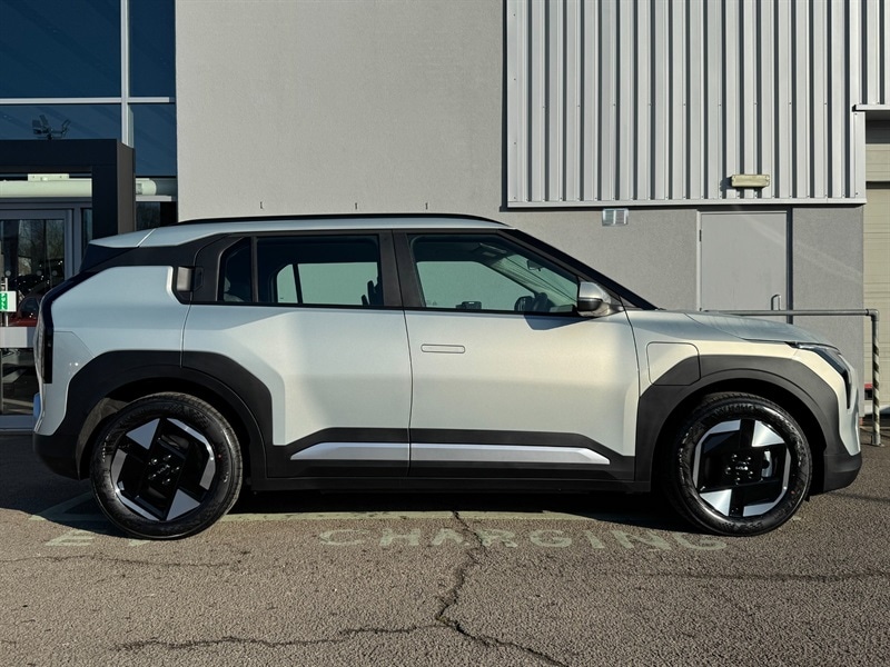Used Kia EV3 2025 for sale - 76062531: Photo 8