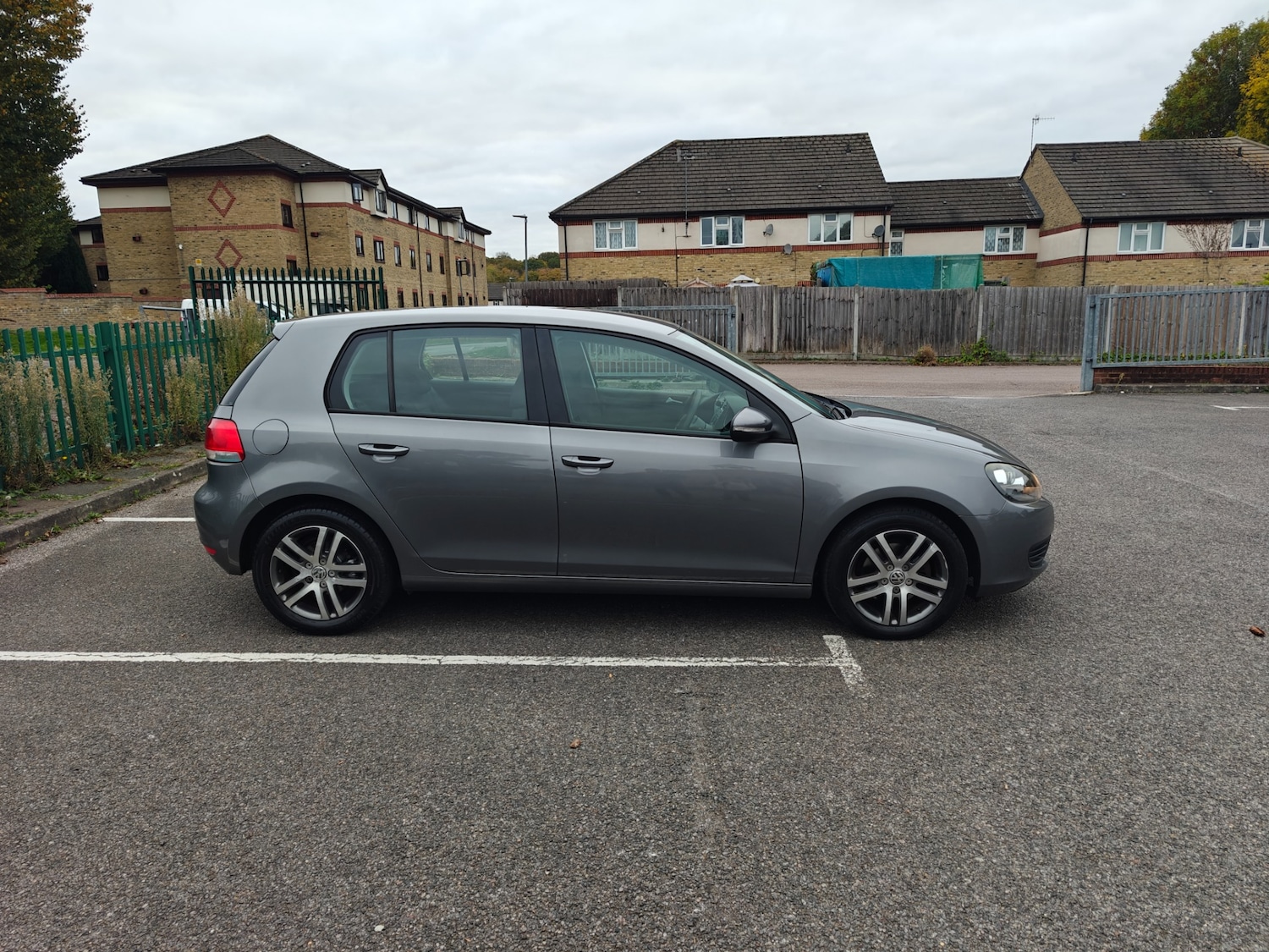 Used Volkswagen Golf 2009 for sale - 76304463: Photo 61
