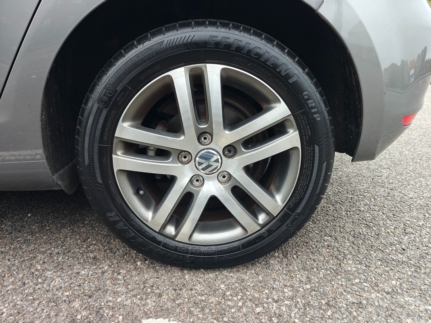 Used Volkswagen Golf 2009 for sale - 76304463: Photo 67