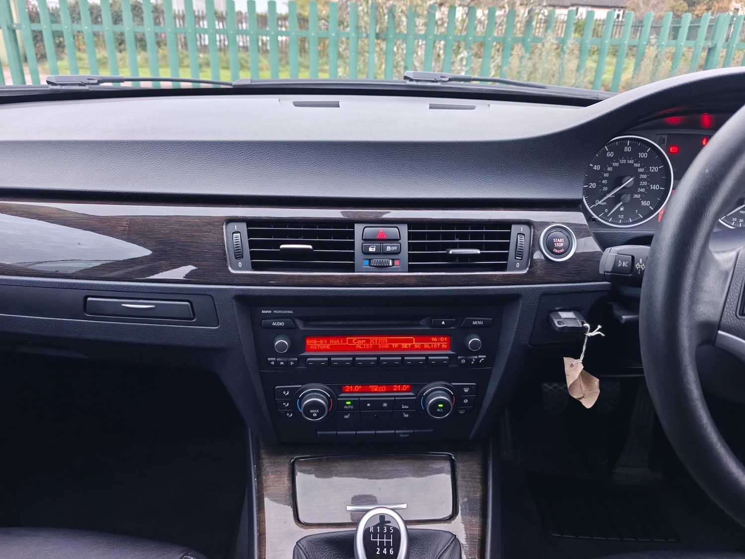 Used BMW 3 Series 2011 for sale - 76568222: Photo 10