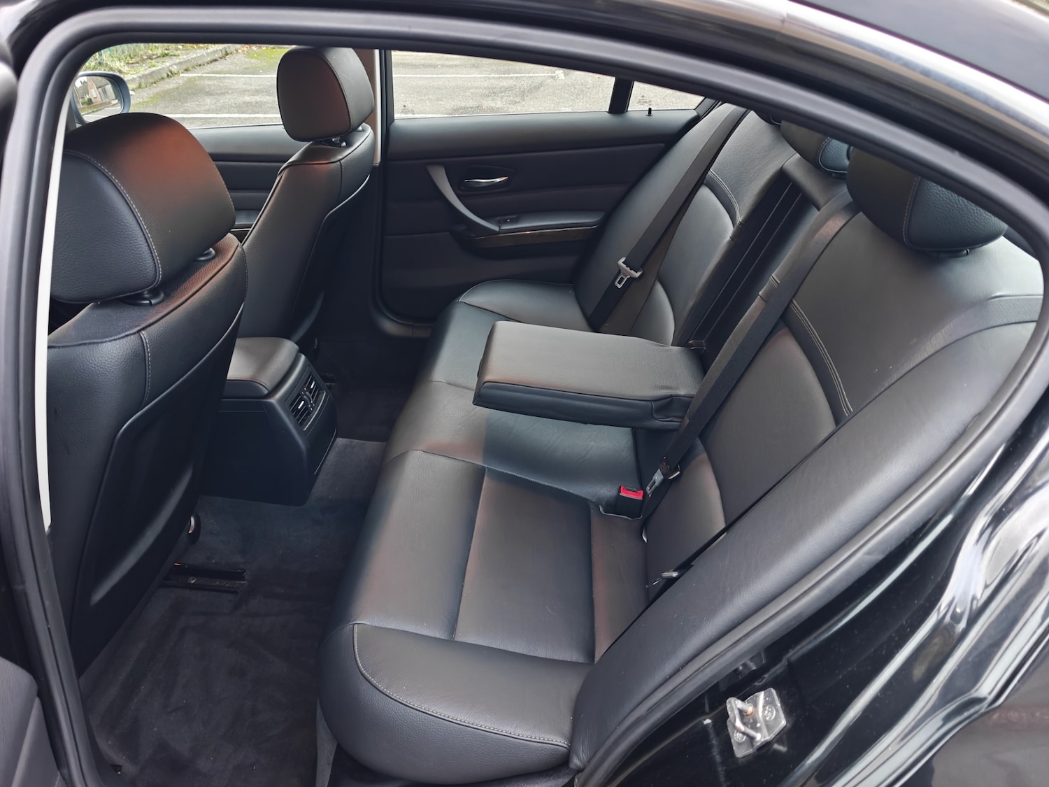 Used BMW 3 Series 2011 for sale - 76568222: Photo 12