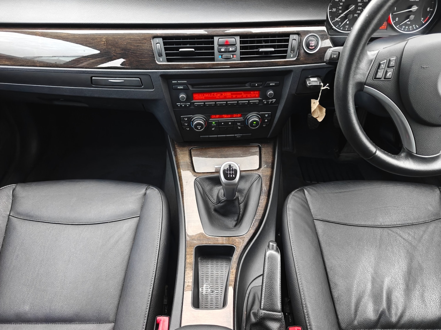 Used BMW 3 Series 2011 for sale - 76568222: Photo 35