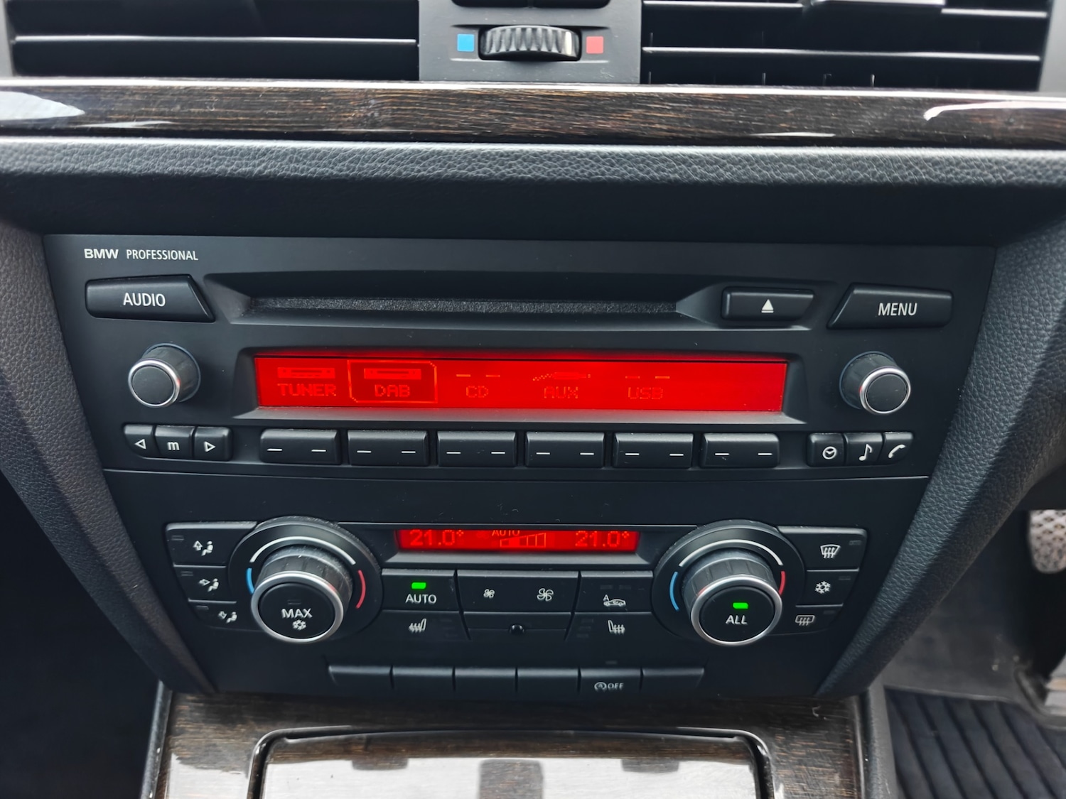 Used BMW 3 Series 2011 for sale - 76568222: Photo 48