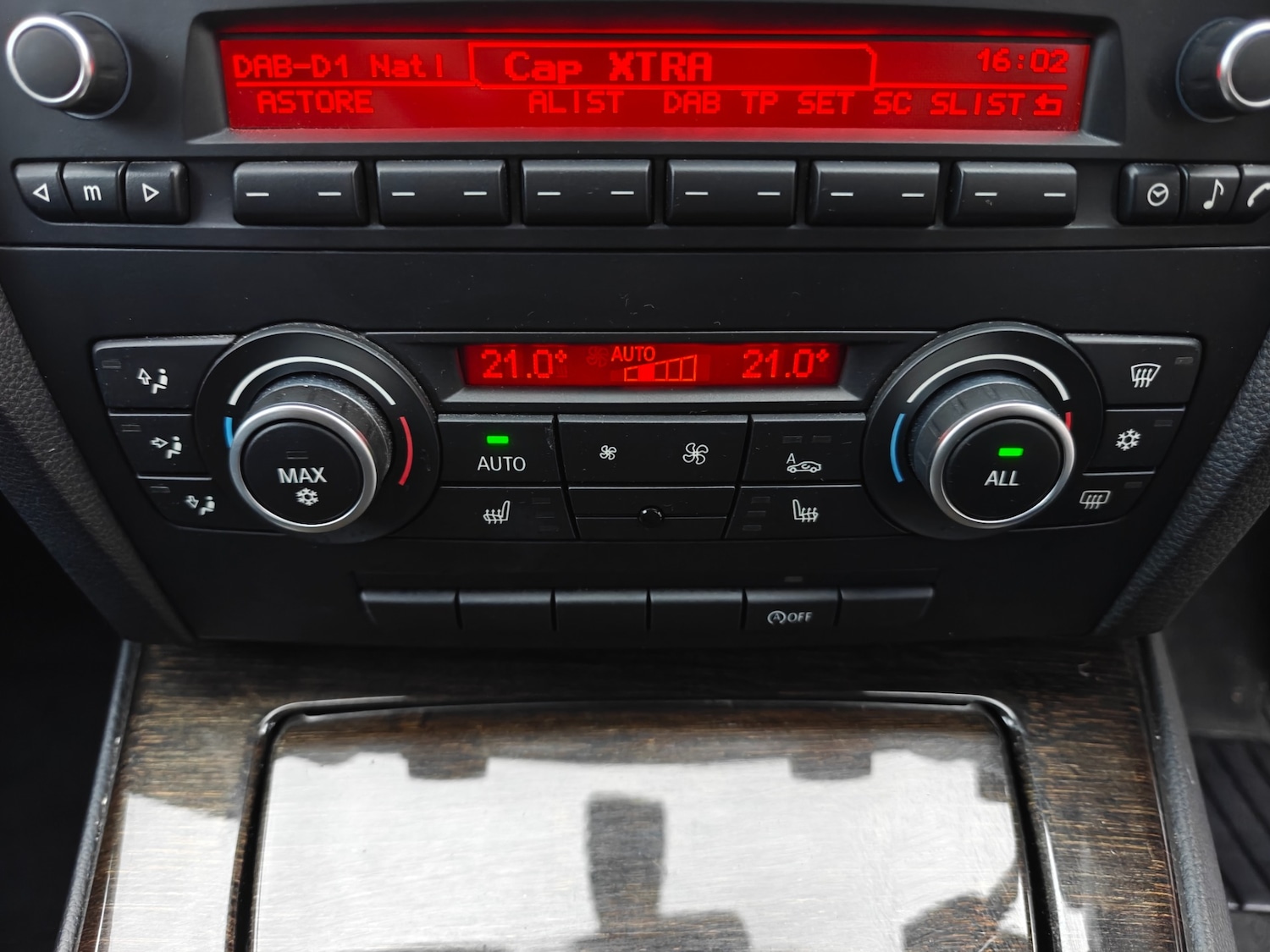 Used BMW 3 Series 2011 for sale - 76568222: Photo 67