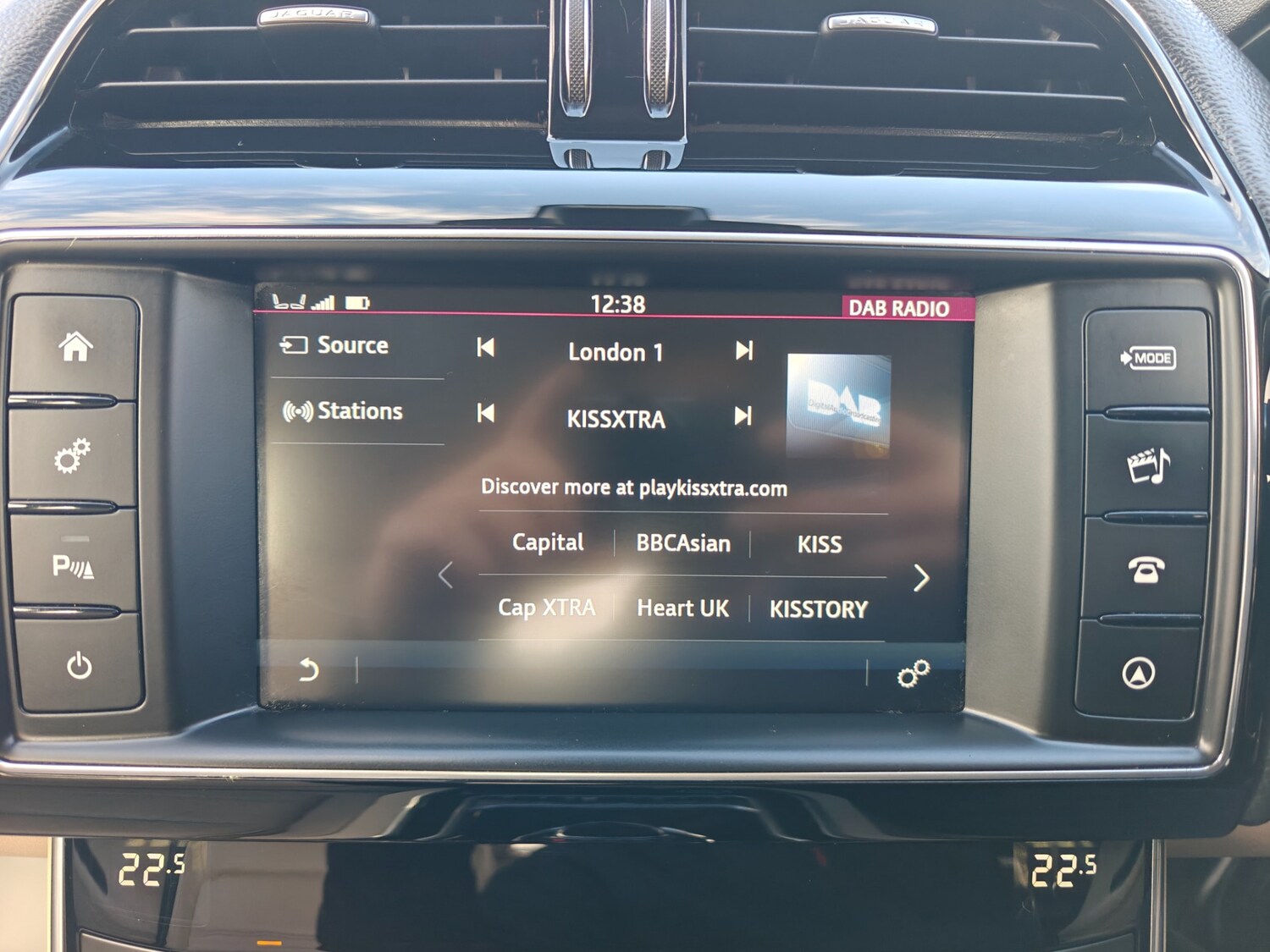 Used Jaguar XE 2016 for sale - 76583442: Photo 47