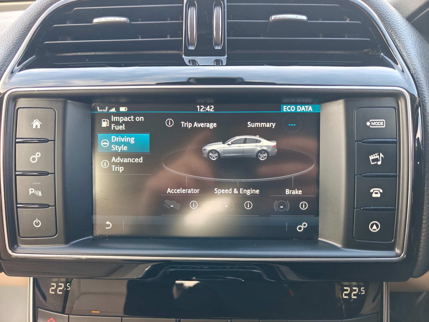 Used Jaguar XE 2016 for sale - 76583442: Photo 51