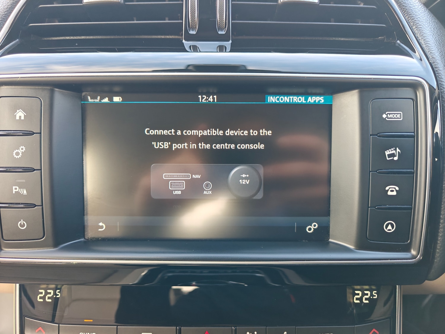 Used Jaguar XE 2016 for sale - 76583442: Photo 53